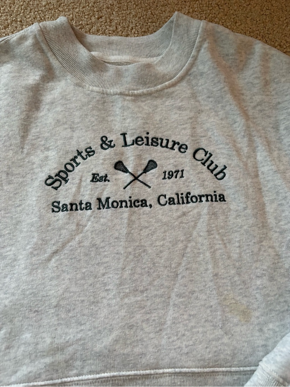Women’s Sports & Leisure Club Sweatshirt - Light Heather Gray